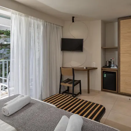 Hotel Alia By Estia 4*