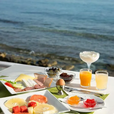 Hotel Alia By Estia 4*