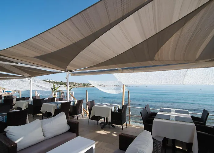 Hotel Alia By Estia 4*