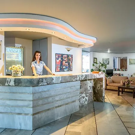 Hotel Alia By Estia 4*